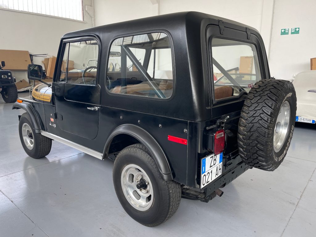 JEEP CJ-7 RENEGADE V8 LEVIS CONSERVATO