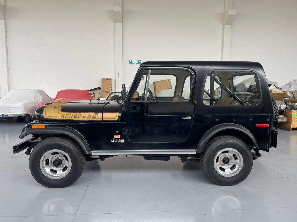 JEEP CJ-7 RENEGADE V8 LEVIS CONSERVATO