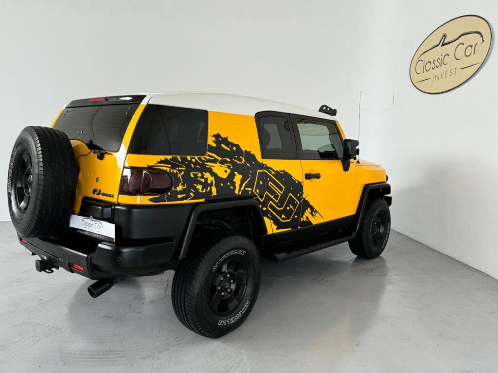 TOYOTA FJ Cruiser 4.0 V6 4X4 AUTOMATIC