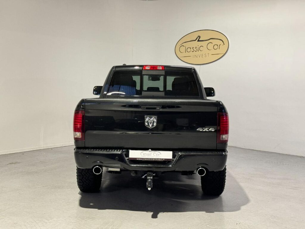 RAM 1500 CREW CAB SPORT- EXTRA LONG - BLACK EDITION