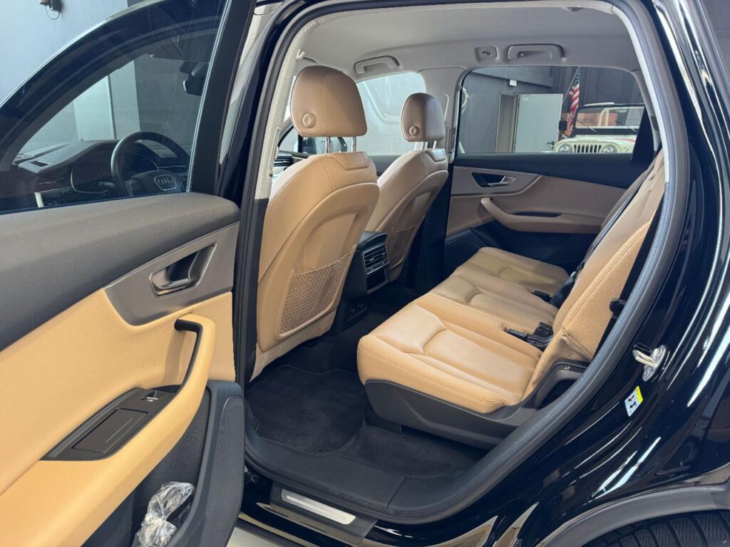 AUDI Q7 50 TDI quattro tiptronic Sport Plus S-LINE