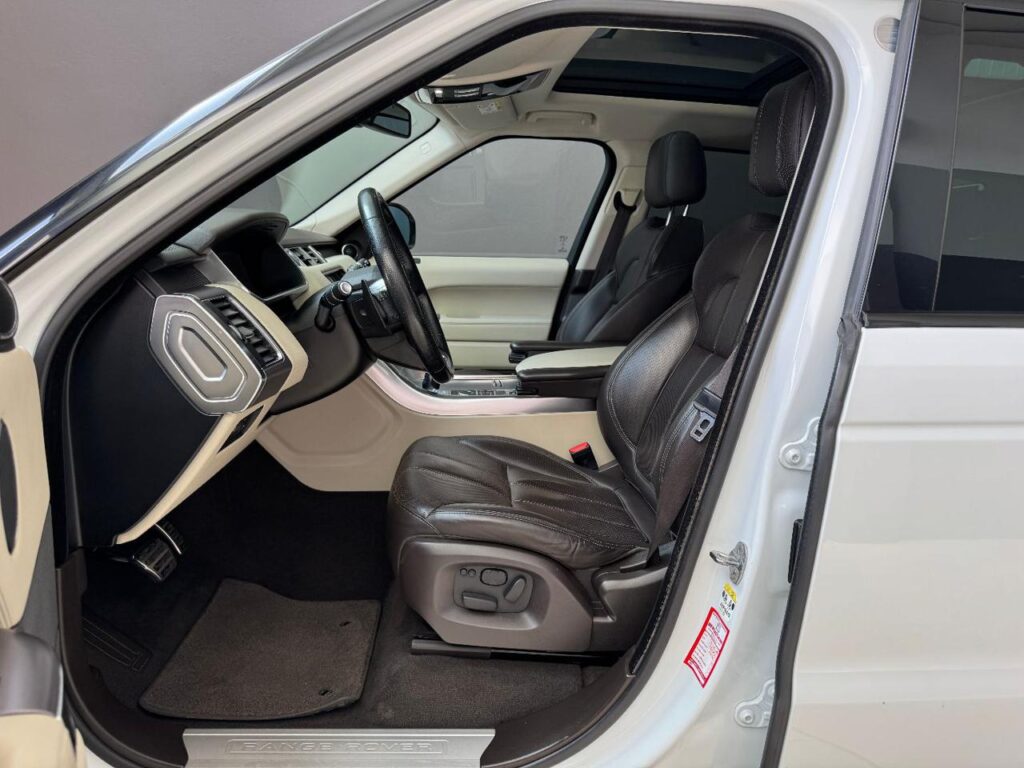LAND ROVER Range Rover Sport 3.0 TDV6 HSE TETTO PANORAMICO - INTERNO BICOLORE
