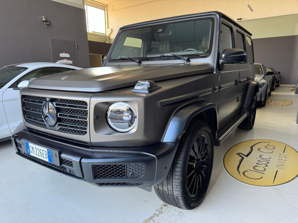 MERCEDES-BENZ G 400 d S.W. AMG Line COLORE MAGNUS GREY - FULL