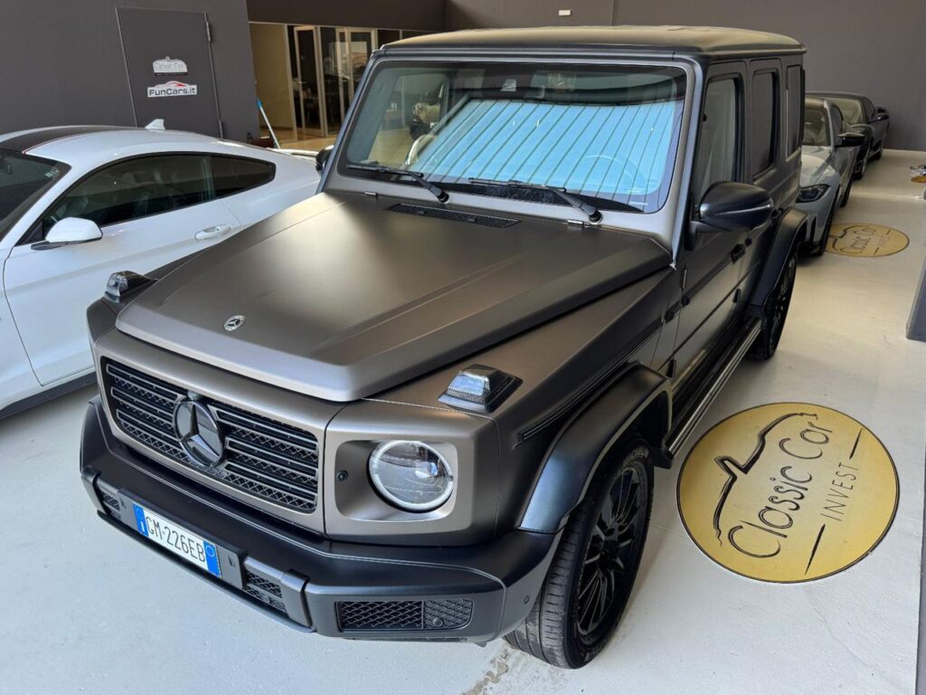 MERCEDES-BENZ G 400 d S.W. AMG Line COLORE MAGNUS GREY - FULL