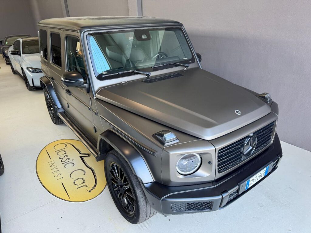 MERCEDES-BENZ G 400 d S.W. AMG Line COLORE MAGNUS GREY - FULL