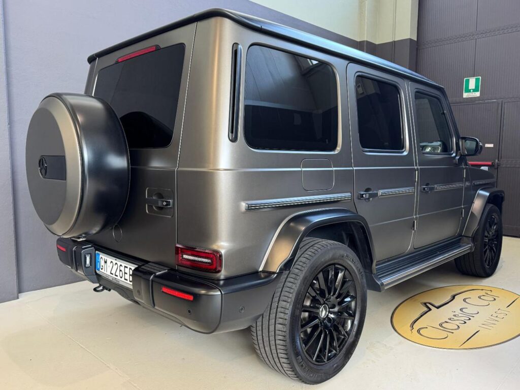 MERCEDES-BENZ G 400 d S.W. AMG Line COLORE MAGNUS GREY - FULL